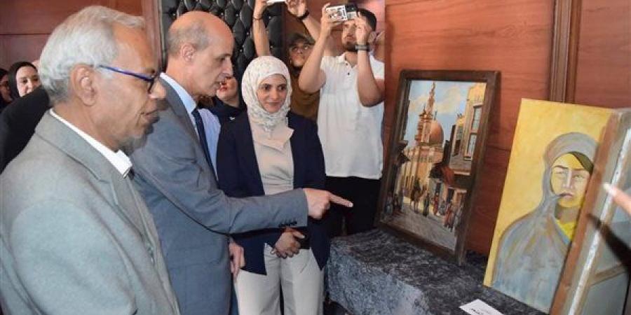 قصور الثقافة تفتتح معرض "تجربة شخصية" ضمن مشروع "المواجهة والتجوال"