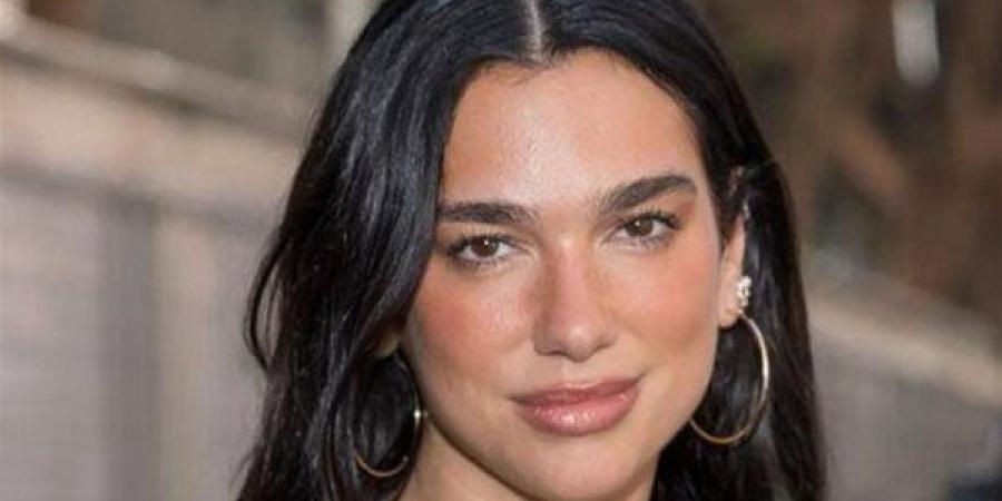 ظهور مفاجئ لدوا ليبا مباشرة قبل حفل زفافها