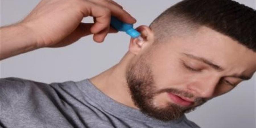 اكتشف الطرق الصحيحة لتنظيف الأذن دون التسبب في مضاعفات