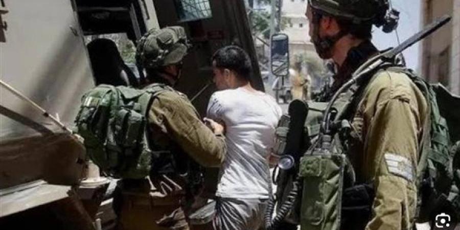 الإحتلال الإسرائيلي يعتقل فلسطينيا شرق القدس