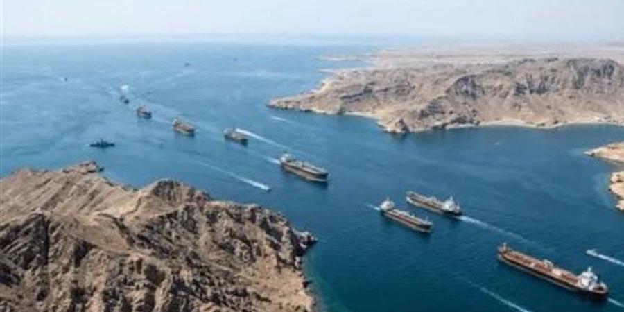 عاجل.. إعلام إيراني: أصوات الانفجارات نتيجة تبادل محدود لإطلاق النار قرب مضيق هرمز