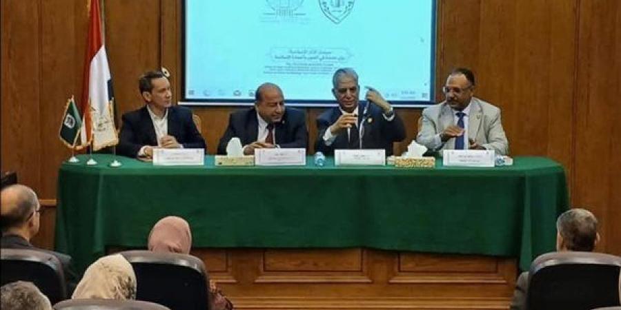 انعقاد السيمنار العلمي المشترك للآثار الإسلامية بين جامعتي عين شمس والقاهرة