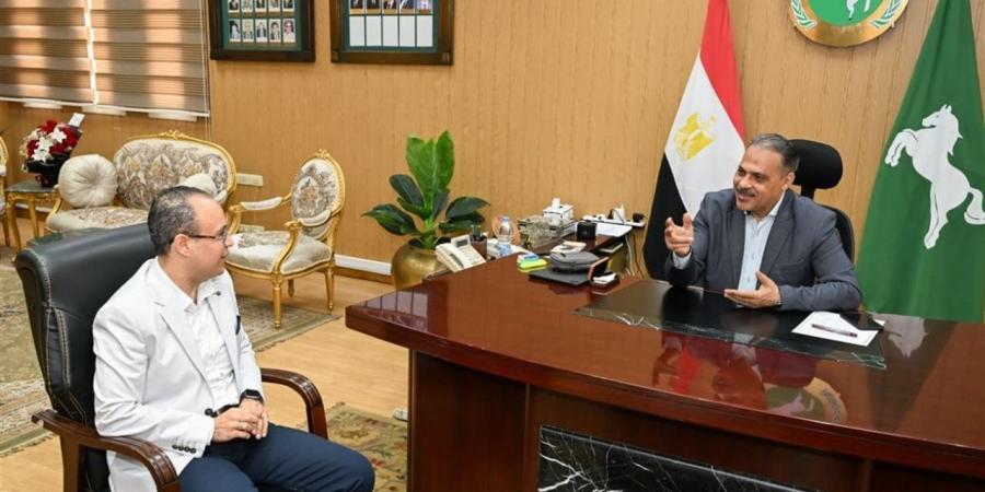 مساعد وزير الصحة بالشرقية: تلبية احتياجات المستشفيات من التجهيزات والمستلزمات الطبية