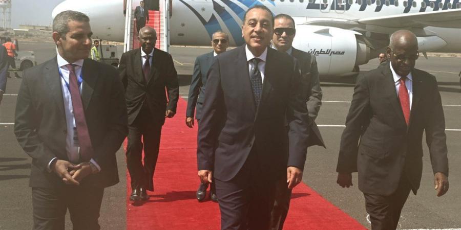 عاجل.. رئيس الوزراء يشارك في حفل تنصيب الرئيس الجيبوتي إسماعيل جيله