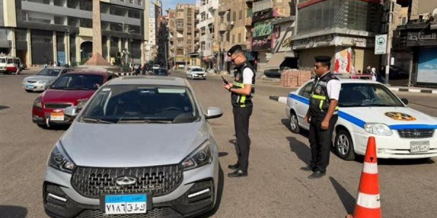 الشرقية: تمركزات مرورية مكثفة بالمراكز والمدن لتحقيق السيولة والإنضباط المروري