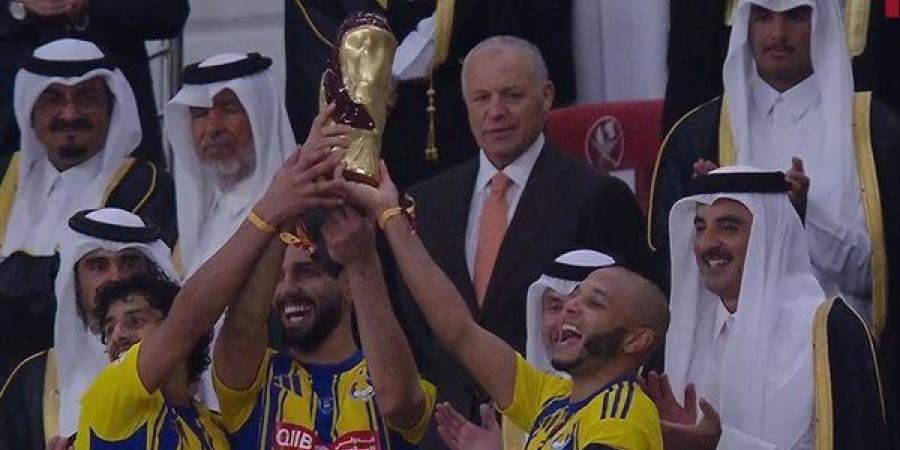 أبوريدة يحضر نهائي كأس أمير قطر