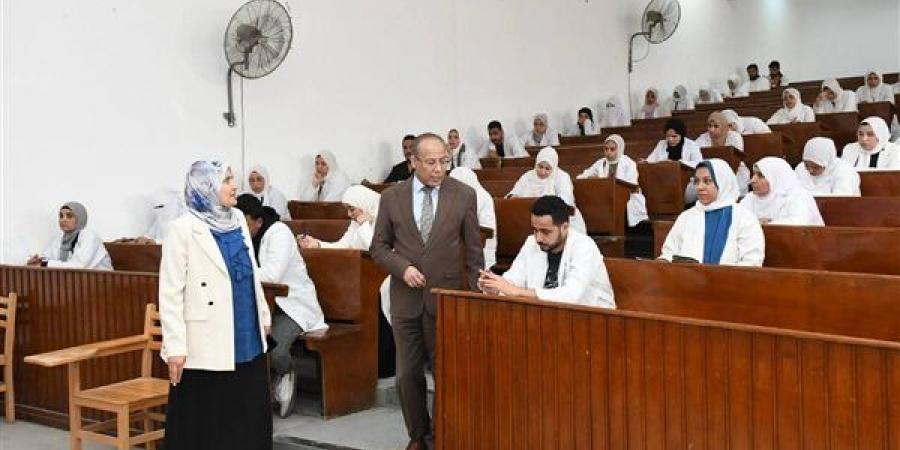 انطلاق الامتحانات العملية بجامعة قناة السويس