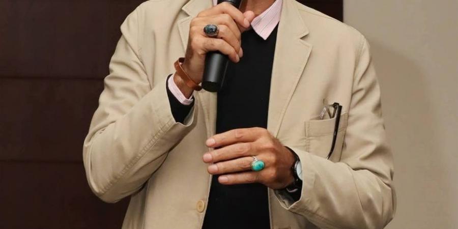 على ضفاف "شِعر الدنيا الحديثة"..  مصر تفخر بمبدعيها