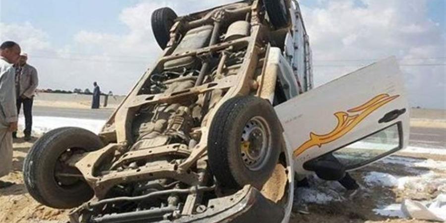 إصابة 14 شخصًا في انقلاب سيارة ربع نقل بطريق أسيوط الغربي بالفيوم