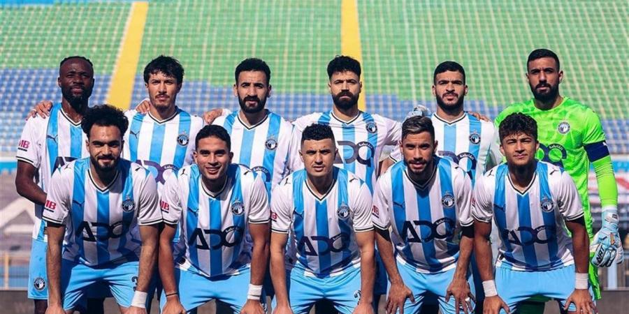 شاهد الآن البث المباشر لمباراة بيراميدز وزد إف سي في نهائي كأس مصر
