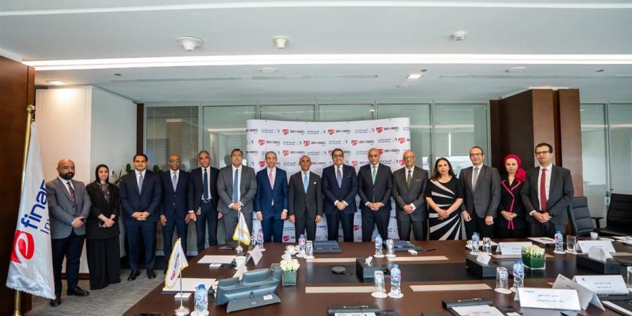 المصرف المتحد و"إي - أسواق مصر" يوقعان تعاون لتعزيز التنمية الاقتصادية