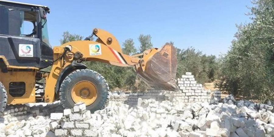 إزالة 32 حالة تعدٍ على الأراضي الزراعية وأملاك الدولة بالبحيرة