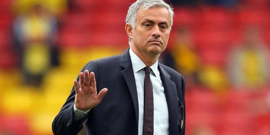 مورينيو يكشف حقيقة تدريب ريال مدريد