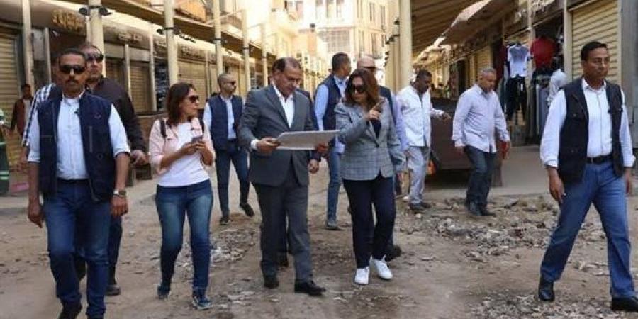 وزيرة التنمية تتفقد أعمال تطوير المرحلة الثانية من سوق العتبة بمحافظة القاهرة