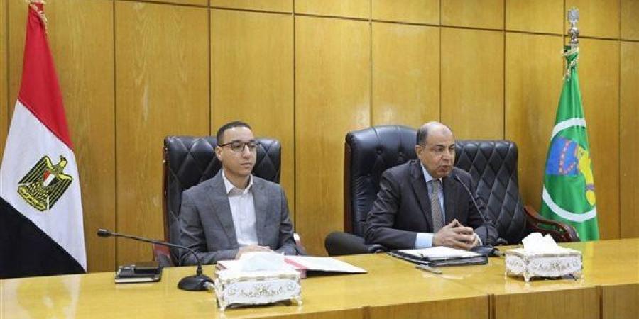 نائب محافظ المنيا يباشر أعمال لجنة حماية المستهلك