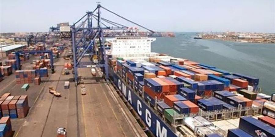 إيران: جميع موانئ الدول العربية في الخليج توقفت عن العمل