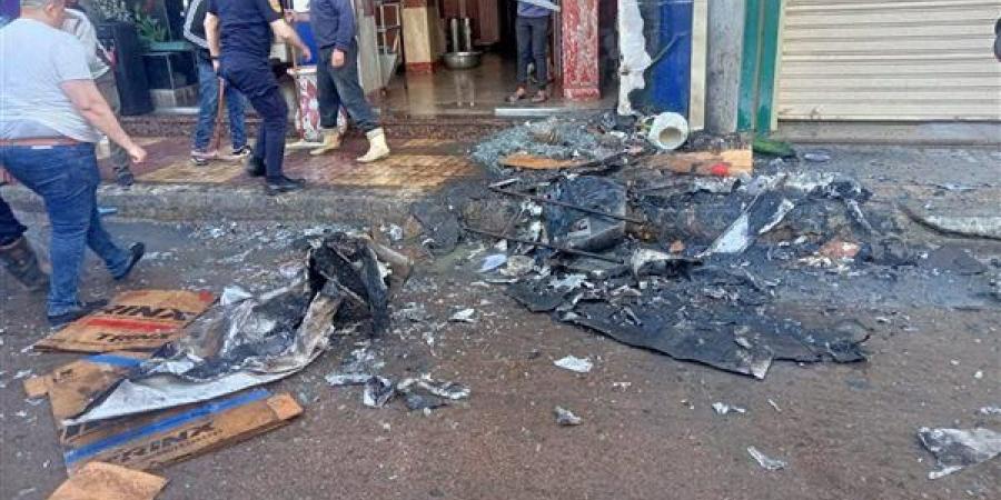 بسبب ماس كهربائي.. السيطرة على حريق بمطعم اسماك شهير في البحيرة