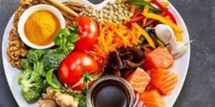 أطعمة طبيعية تحمي القلب وتعزز الصحة بشكل ملحوظ