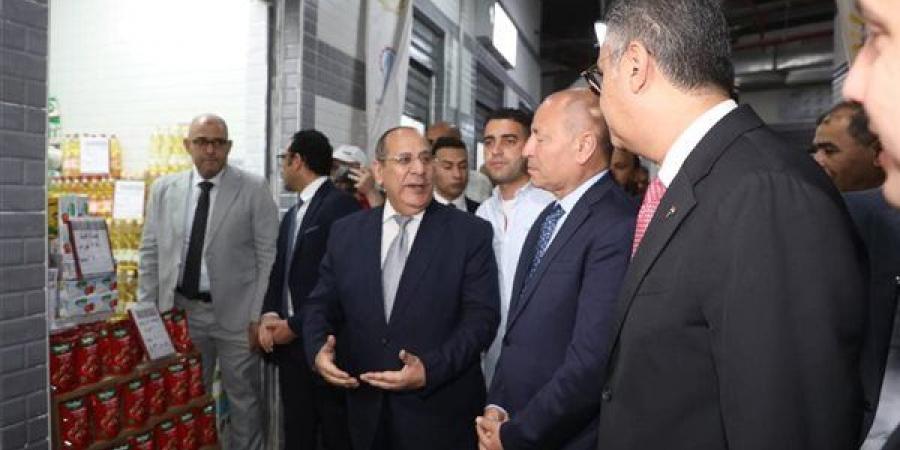 افتتاح معرض «أهلا بالعيد» داخل سوق حدائق القبة الحضاري لتخفيف الأعباء عن المواطنين