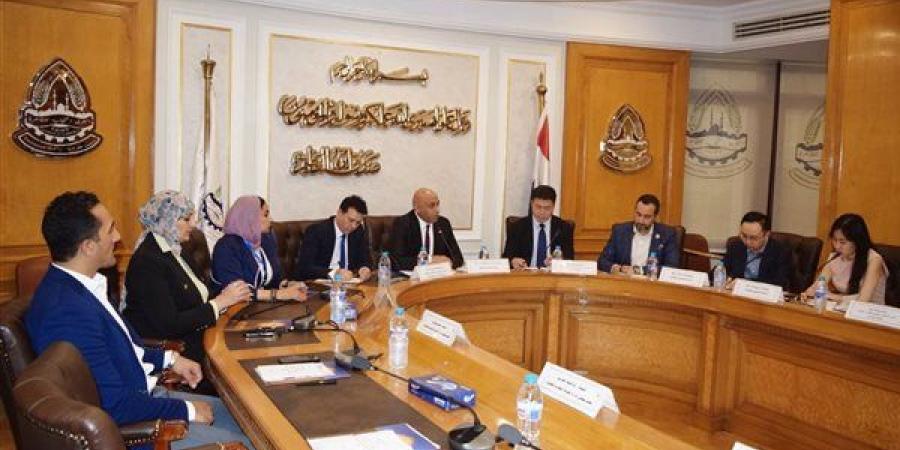 غرفة القاهرة تبحث مع وفد صيني فرص توسيع التعاون التجاري والاستثماري