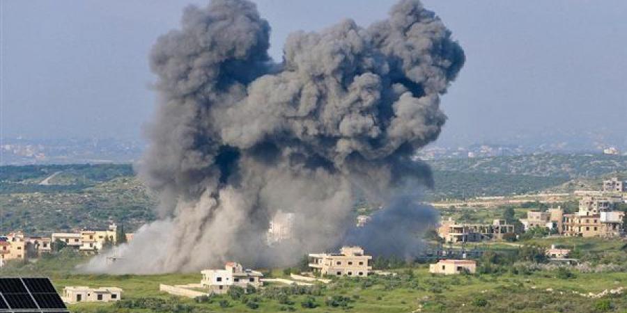 8 شهداء و10 جرحى جراء غارات إسرائيلية جنوب لبنان