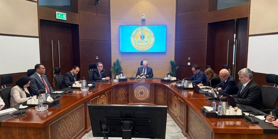 عيسى يناقش مع البنك الدولي تطوير إدارة الاستثمارات العامة والشركات المملوكة للدولة