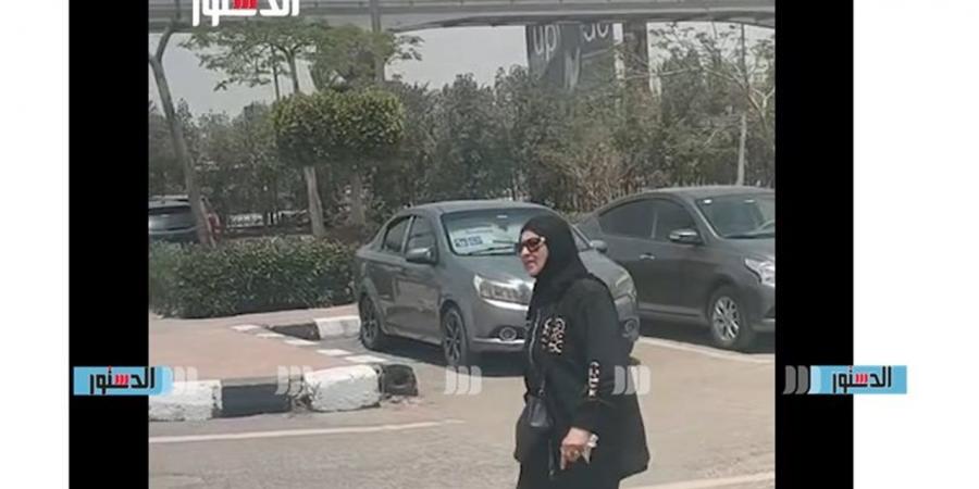وفاء مكي تشارك في جنازة الراحل عبدالرحمن أبو زهرة (فيديو)