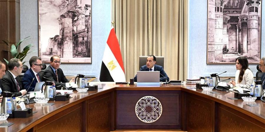 مدبولي يُتابع سداد مستحقات «المجتمعات العمرانية الجديدة»