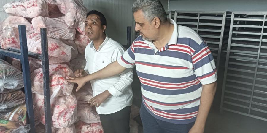 التحفظ على 2.7 طن دهون مجهولة المصدر بالدقهلية