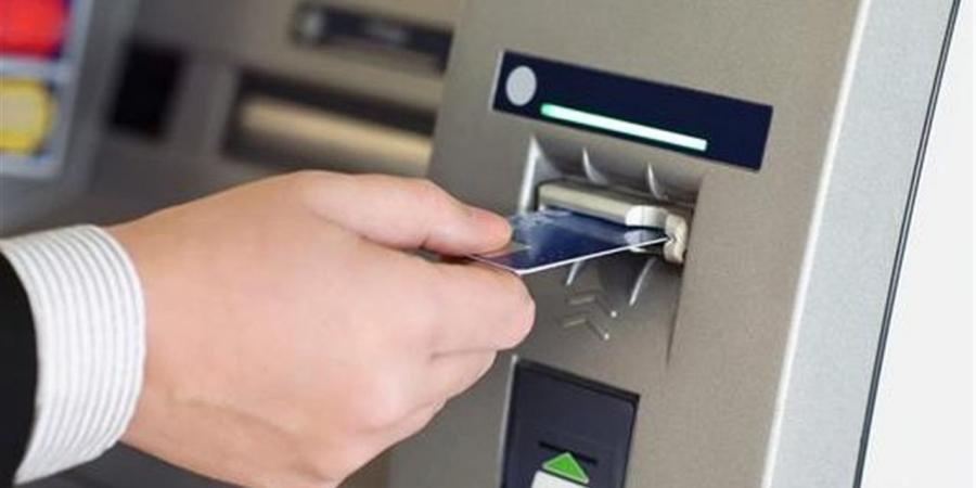 تعرف على رسوم السحب والاستعلام من ماكينات بنكي الأهلي ومصر