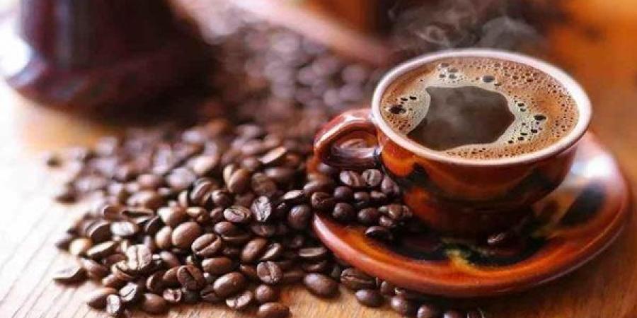 أطباء يحذرون من إعادة تسخين القهوة لهذا السبب