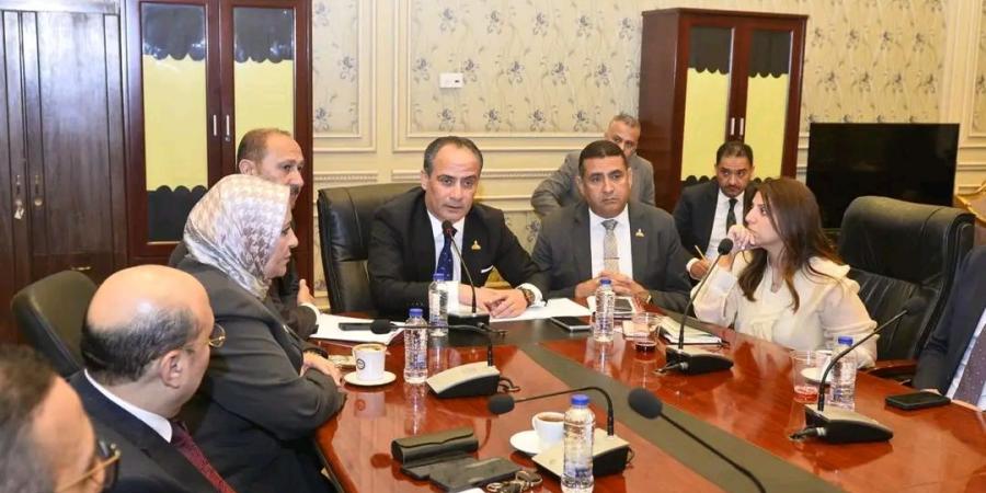 أسامة مدكور: قروض الشركات متناهية الصغر لم تعد دعمًا للمواطن... بل عبئًا يهدد استقرار الأسر