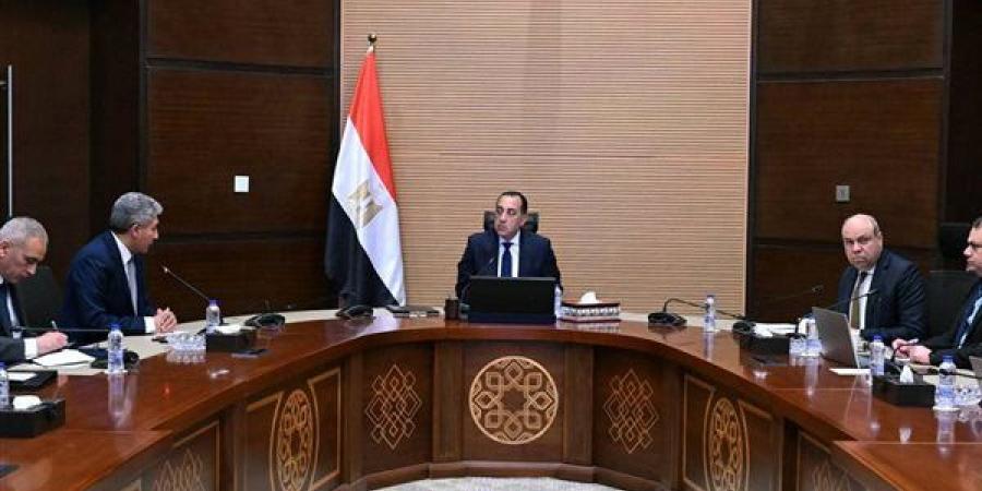 مدبولي يوجه بحوافز عاجلة لدعم الطيران والسياحة والحفاظ على معدلات الحركة الوافدة