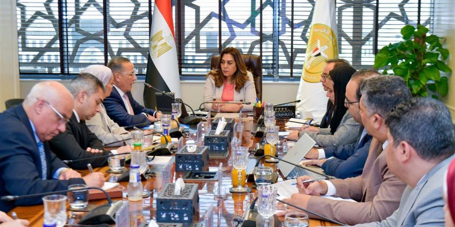 منال عوض تبحث فرص الاستثمار المستدام بشرم الشيخ