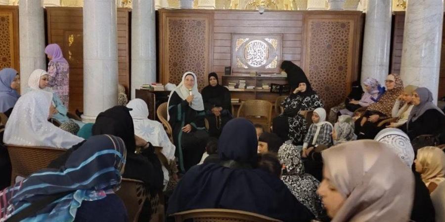 الأوقاف توسع نشاط الواعظات بـ 89 درسًا منهجيًّا و26 قافلة دعوية