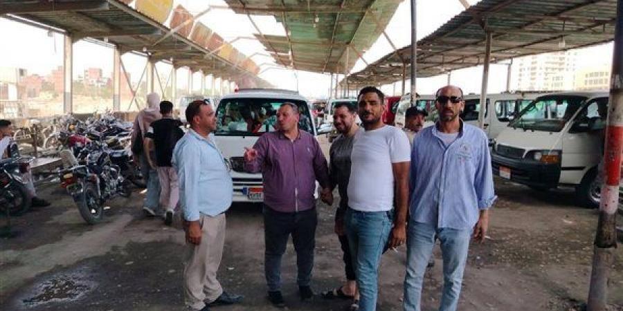 بلبيس تشن حملة مكبرة لرفع الإشغالات وضبط المواقف والتكاتك