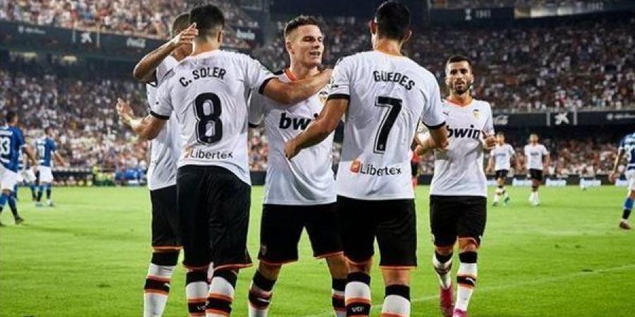 فالنسيا يتعادل مع رايو فاليكانو في الدوري الإسباني