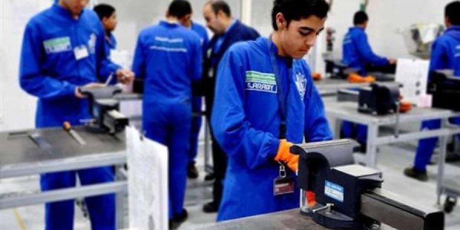 بالتابلت والبرمجة.. بدء تطبيق البكالوريا التكنولوجية العام الدراسي الجديد