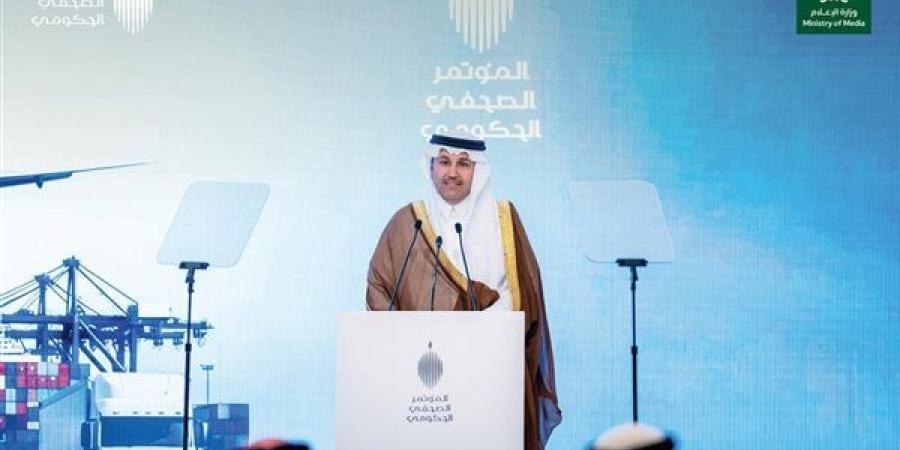 وزير النقل السعودى : 10 الاف حافله لنقل الحجاج بالأماكن المقدسة