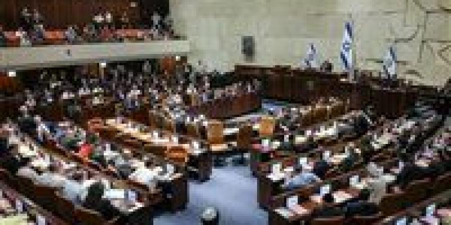 رئيس الائتلاف الإسرائيلي يقدم مشروع قانون لحل الكنيست.. وموعد الانتخابات قيد التحديد