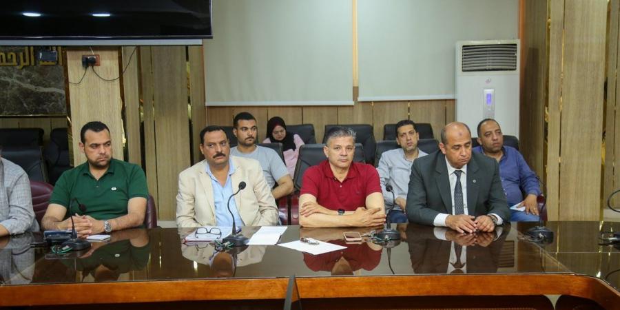 كفرالشيخ تعقد اجتماعًا لوضع خطة متكاملة للتعامل مع الكلاب الحرة