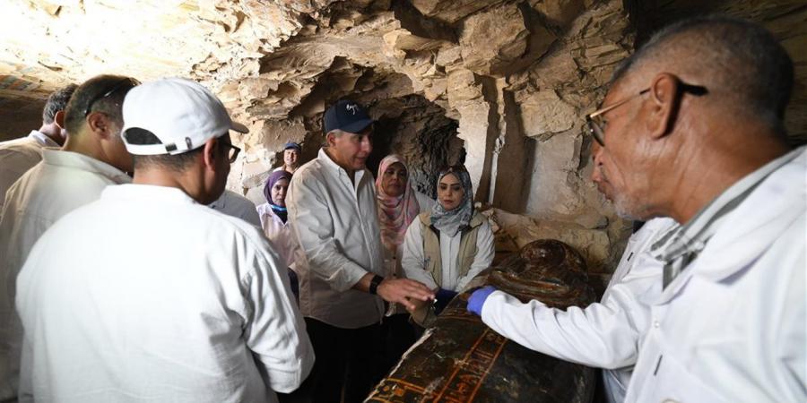 وزير السياحة يتفقد الاكتشافات الأثرية الجديدة في ذراع أبو النجا بالأقصر