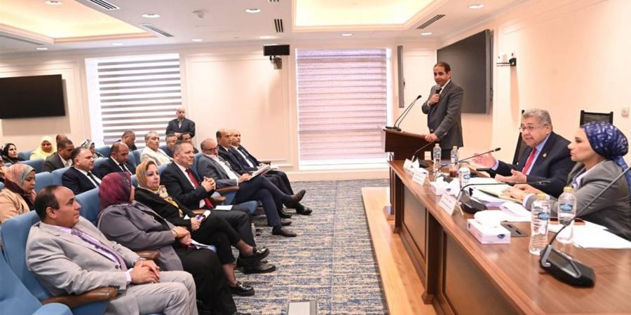 جامعة دمنهور تعرض خطتها المالية والتنموية لعام 2026-2027 خلال اجتماع "تعليم النواب"