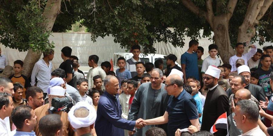 محافظ المنيا يفتتح المسجد الشرقي ببني مزار