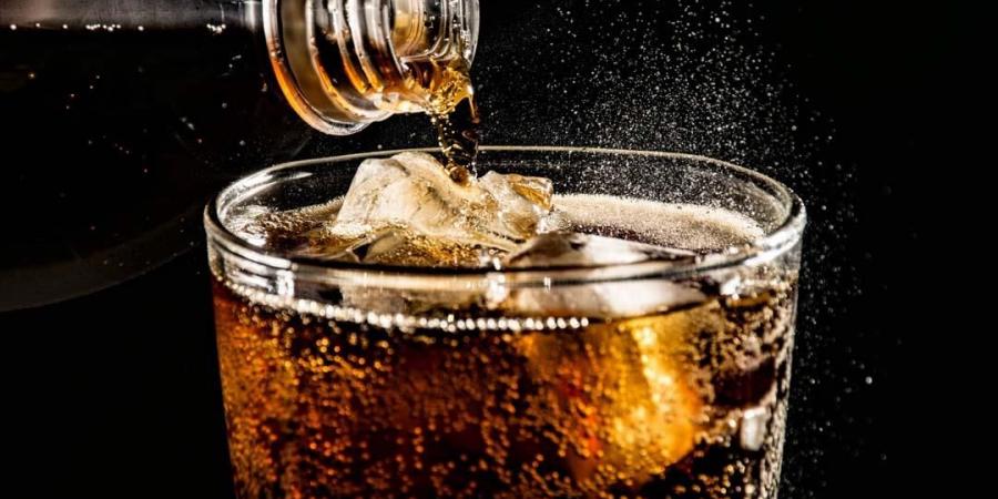 هل المشروبات الغازية الدايت تؤثر على الشهية والوزن؟