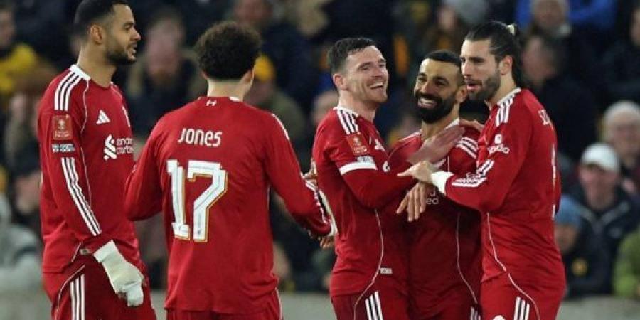 سلوت يعلن تشكيل ليفربول أمام أستون فيلا.. موقف محمد صلاح