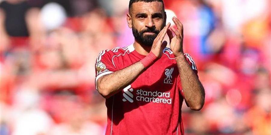 سلوت يوضح سبب جلوس محمد صلاح على دكة بدلاء ليفربول أمام أستون فيلا