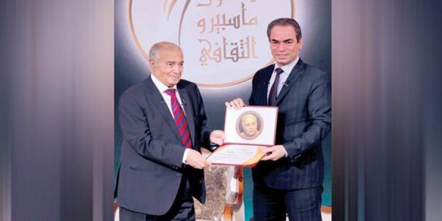 ﺻﺎﻟﻮن ﻣﺎﺳﺒﻴﺮو ﻳﻜﺮم ﻓﺎروق وﻗﺘﺎﻳﺔ وﺣﻜﻤﺖ اﻟﺸﺮﺑﻴﻨﻰ وﻣﺮﻋﻰ ورﺑﺎب اﻟﺒﺪراوى
