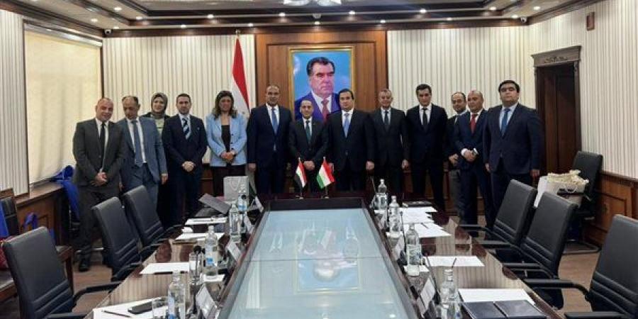 مصر وطاجيكستان توقعان أول اتفاقية للنقل الجوي ومذكرة تفاهم تشغيلية