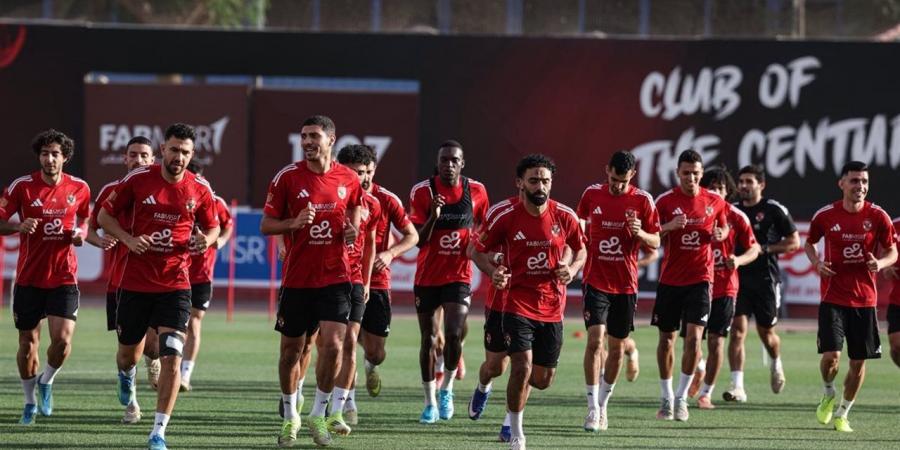الأهلي يستأنف تدريباته اليوم استعدادًا لمواجهة المصري.. وتوروب يجهز خطة اللقاء